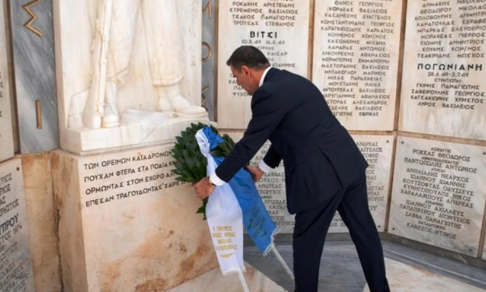 Φόρος τιμής από τον ΥΕΘΑ στους Έλληνες Καταδρομείς που «έπεσαν εν πολέμω»